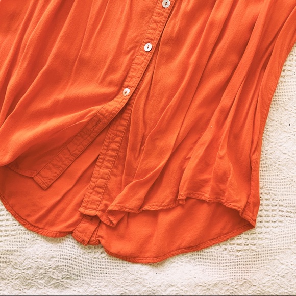 Orange mid sleeve blouse with shell buttons - Picture 5 of 6